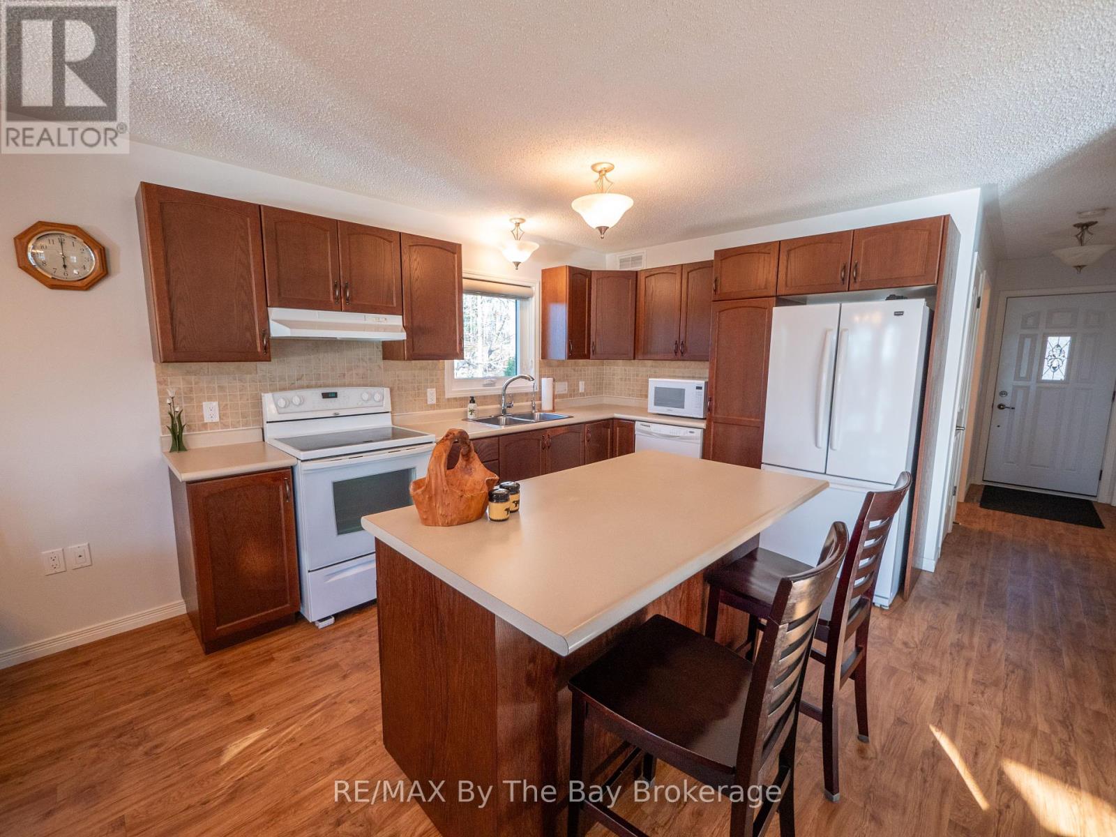43b Hansens Road, Georgian Bay, Ontario  L0K 1S0 - Photo 10 - X11993429