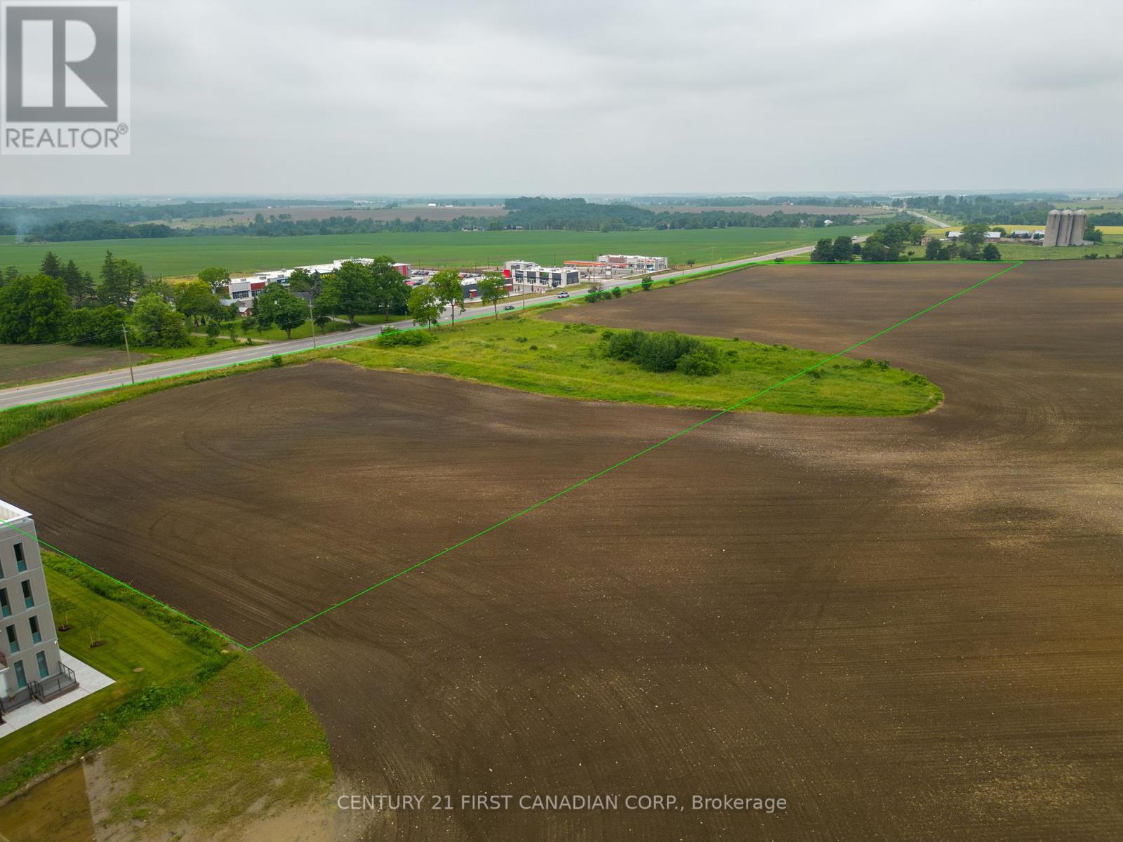 302 Main Street, Lucan Biddulph (Lucan), Ontario  N0M 2J0 - Photo 3 - X11985992