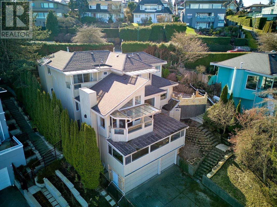 Property at 4628 PUGET DRIVE image 1