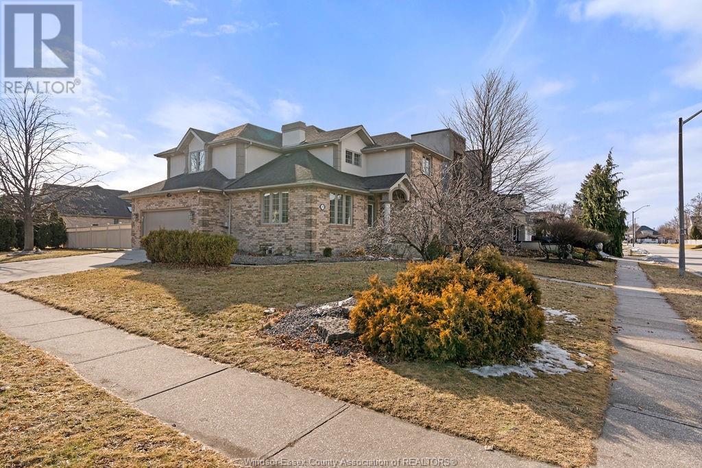 Property at 275 RUSSELL WOODS DRIVE image 4