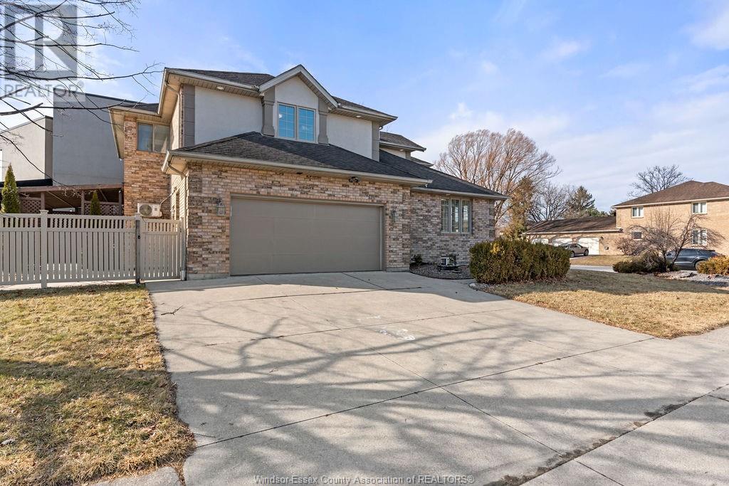 Property at 275 RUSSELL WOODS DRIVE image 5