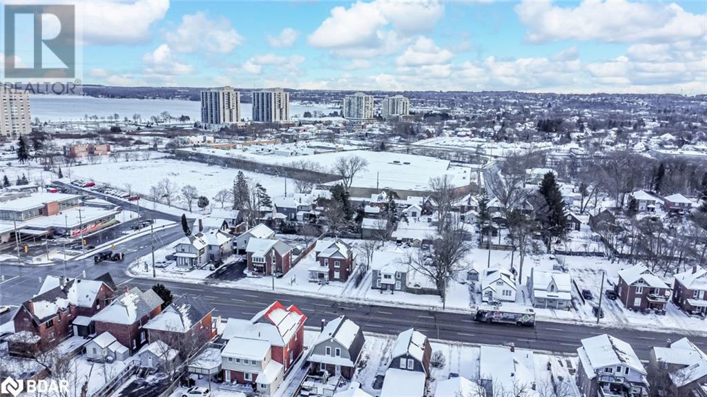 183 Dunlop Street W, Barrie, Ontario  L4N 1B4 - Photo 2 - 40685111