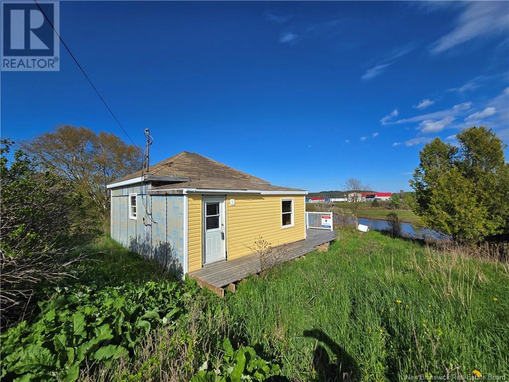15 Fundy View Drive, Back Bay, New Brunswick  E5C 2X8 - Photo 2 - NB113090
