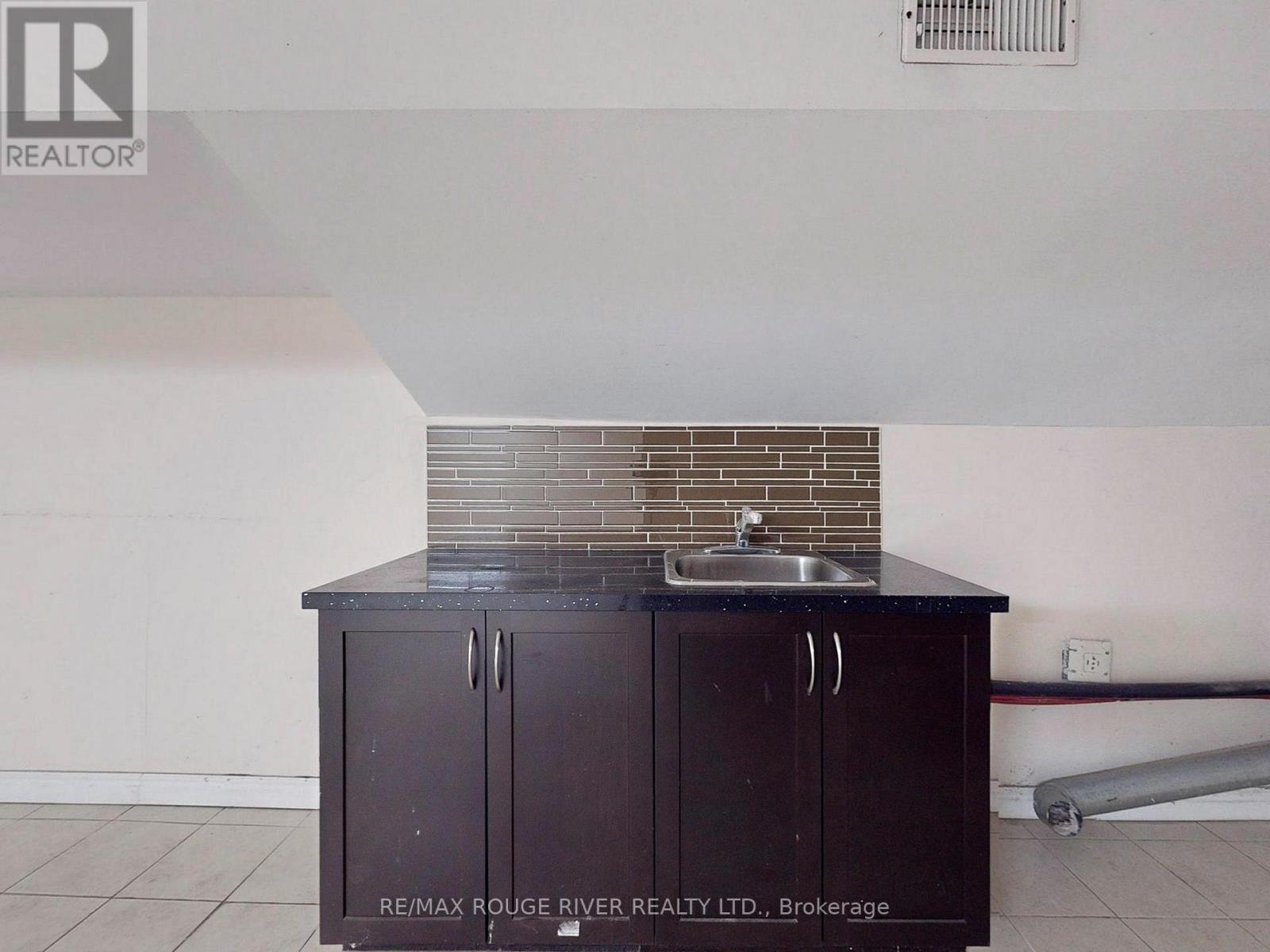 1556 Avenue Road, Toronto, Ontario  M5M 3X5 - Photo 16 - C11996515
