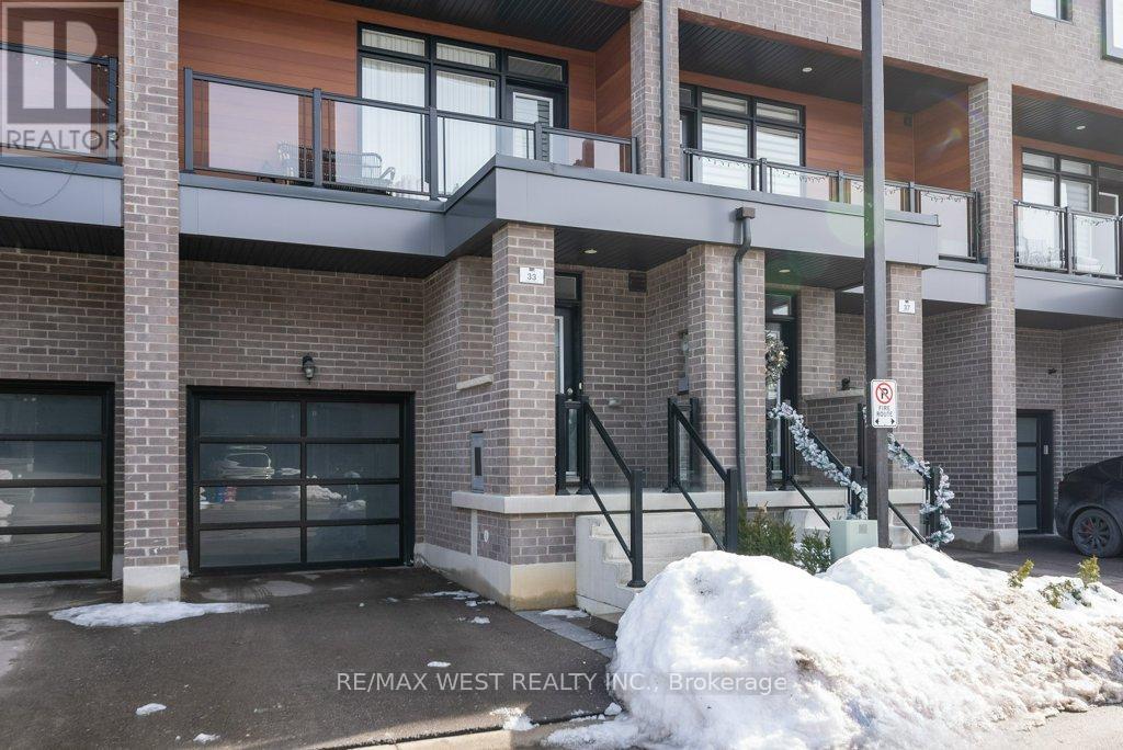 Property at 33 SHATNER TURNABOUT TRAIL image 3