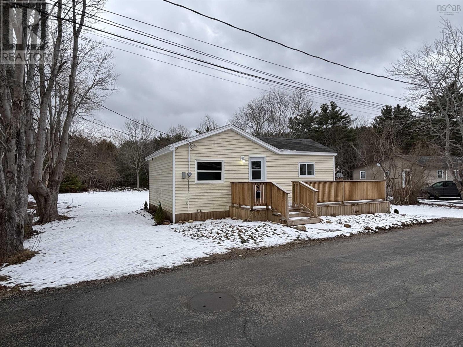 37 Franks Lane, Bridgewater, Nova Scotia  B4V 2R9 - Photo 2 - 202503917