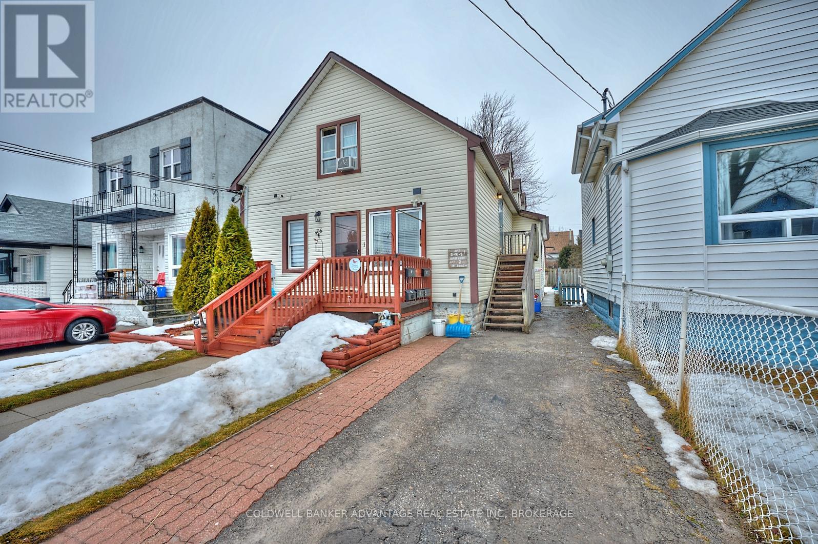 26 Cozy Street W, Welland, Ontario  L3B 4G8 - Photo 1 - X11996641