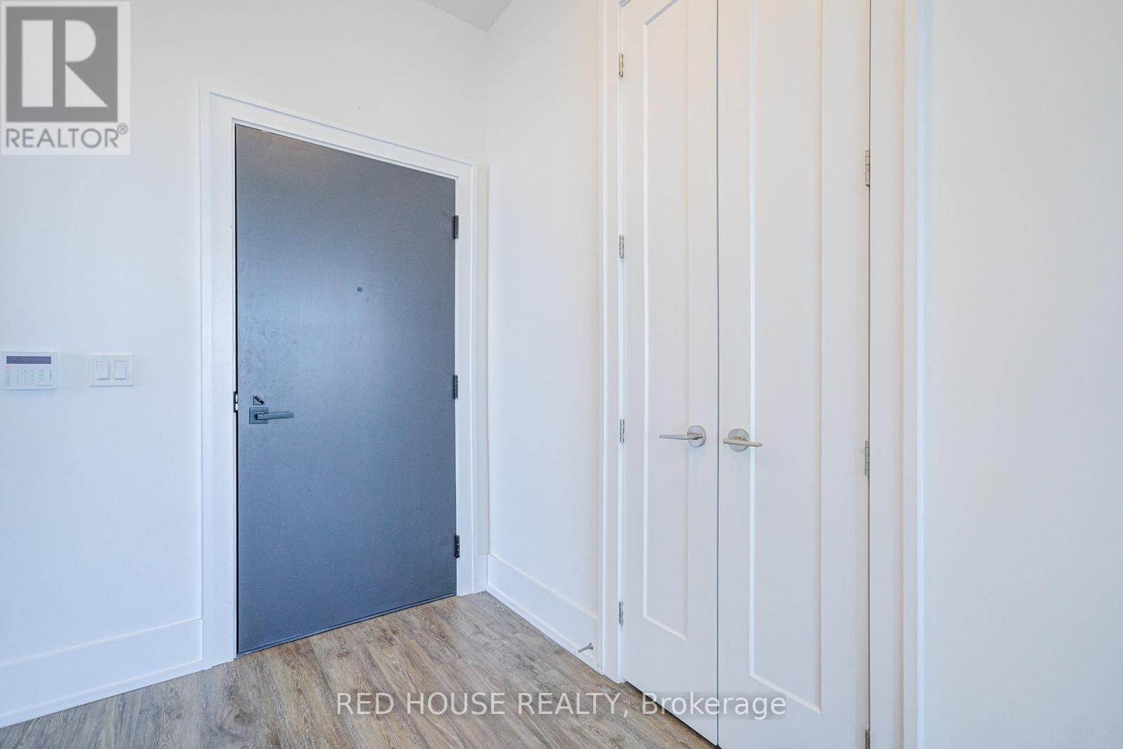 Property at 620 - 25 ADRA GRADO WAY image 4