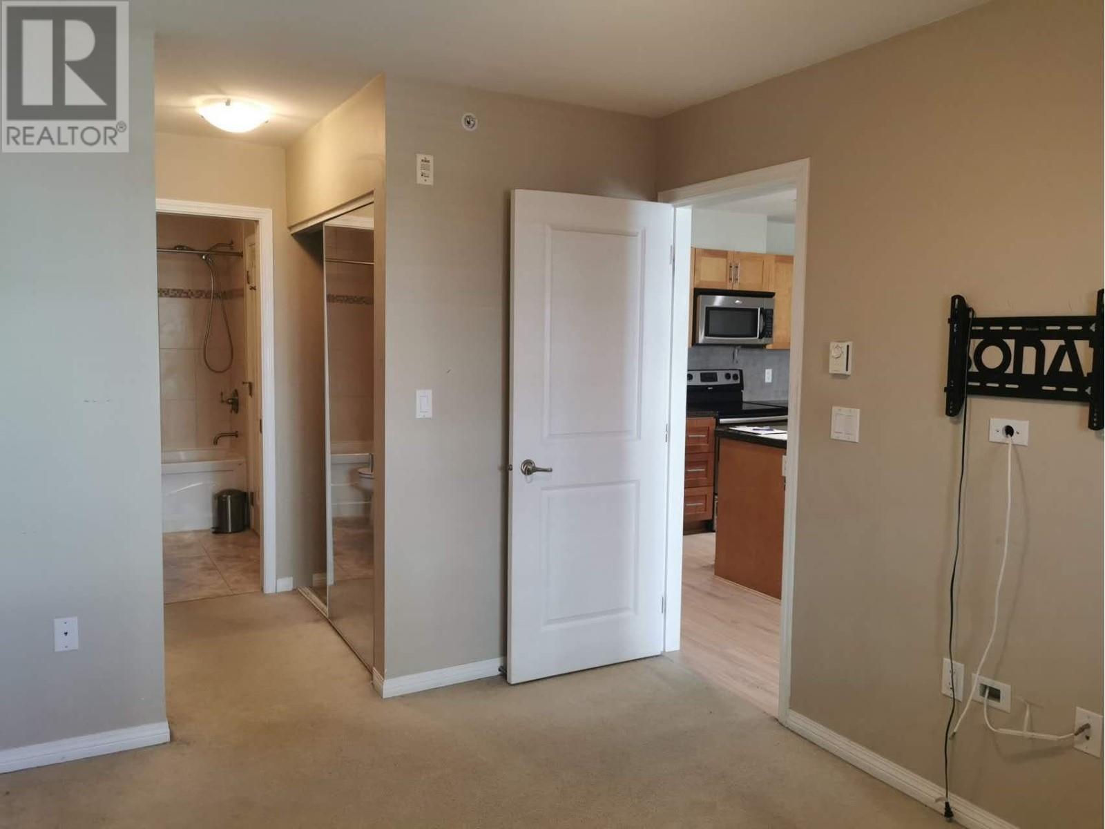 307 5000 Imperial Street, Burnaby, British Columbia  V5J 1C8 - Photo 11 - R2972155
