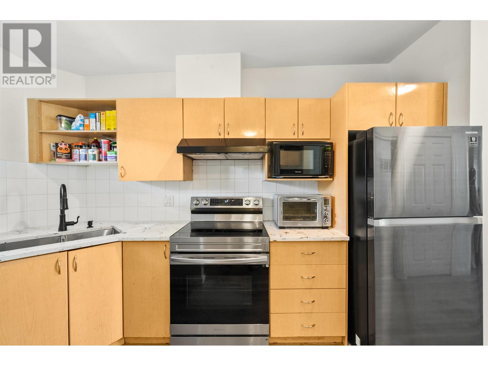 Listing Picture 15 of 24 : 406 2238 KINGSWAY, Vancouver / 溫哥華 - 魯藝地產 Yvonne Lu Group - MLS Medallion Club Member