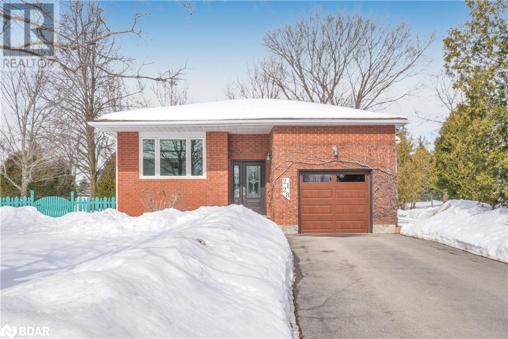 2128 Gordon Street, Stroud, Ontario  L9S 1C6 - Photo 1 - 40702730