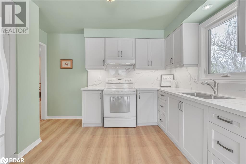 2128 Gordon Street, Stroud, Ontario  L9S 1C6 - Photo 16 - 40702730