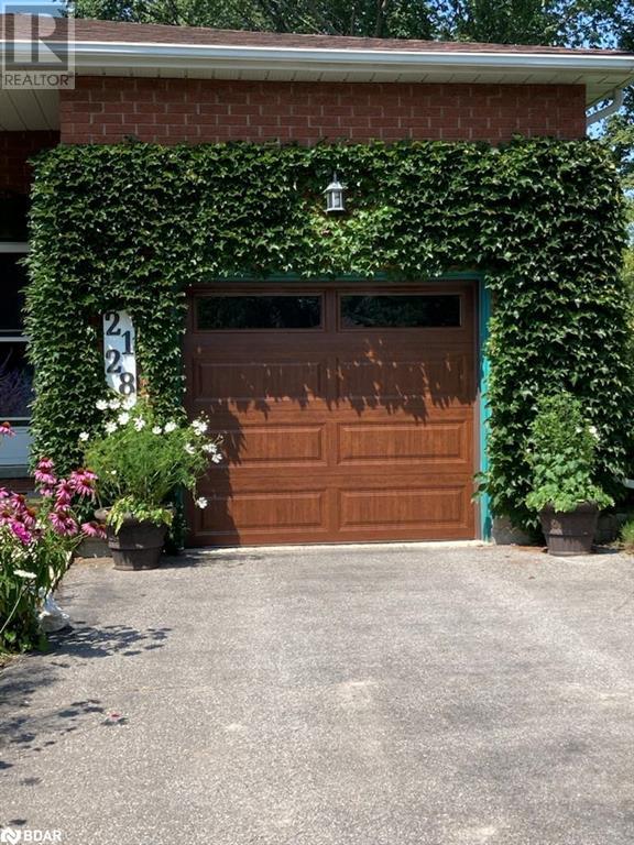 2128 Gordon Street, Stroud, Ontario  L9S 1C6 - Photo 2 - 40702730