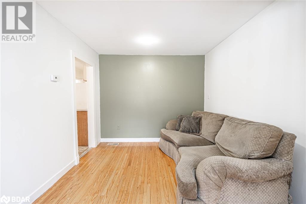 98 Donald Street, Barrie, Ontario  L4N 1E3 - Photo 12 - 40702122