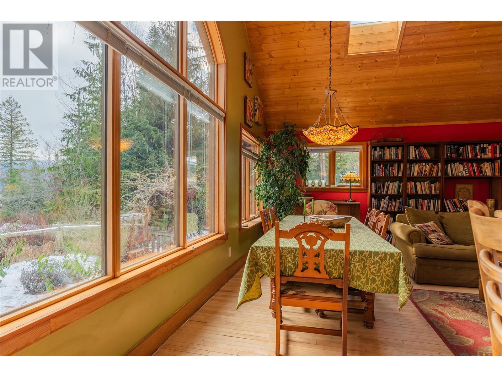 9323 Shutty Bench Road, Kaslo, British Columbia  V0G 1M0 - Photo 34 - 10334899