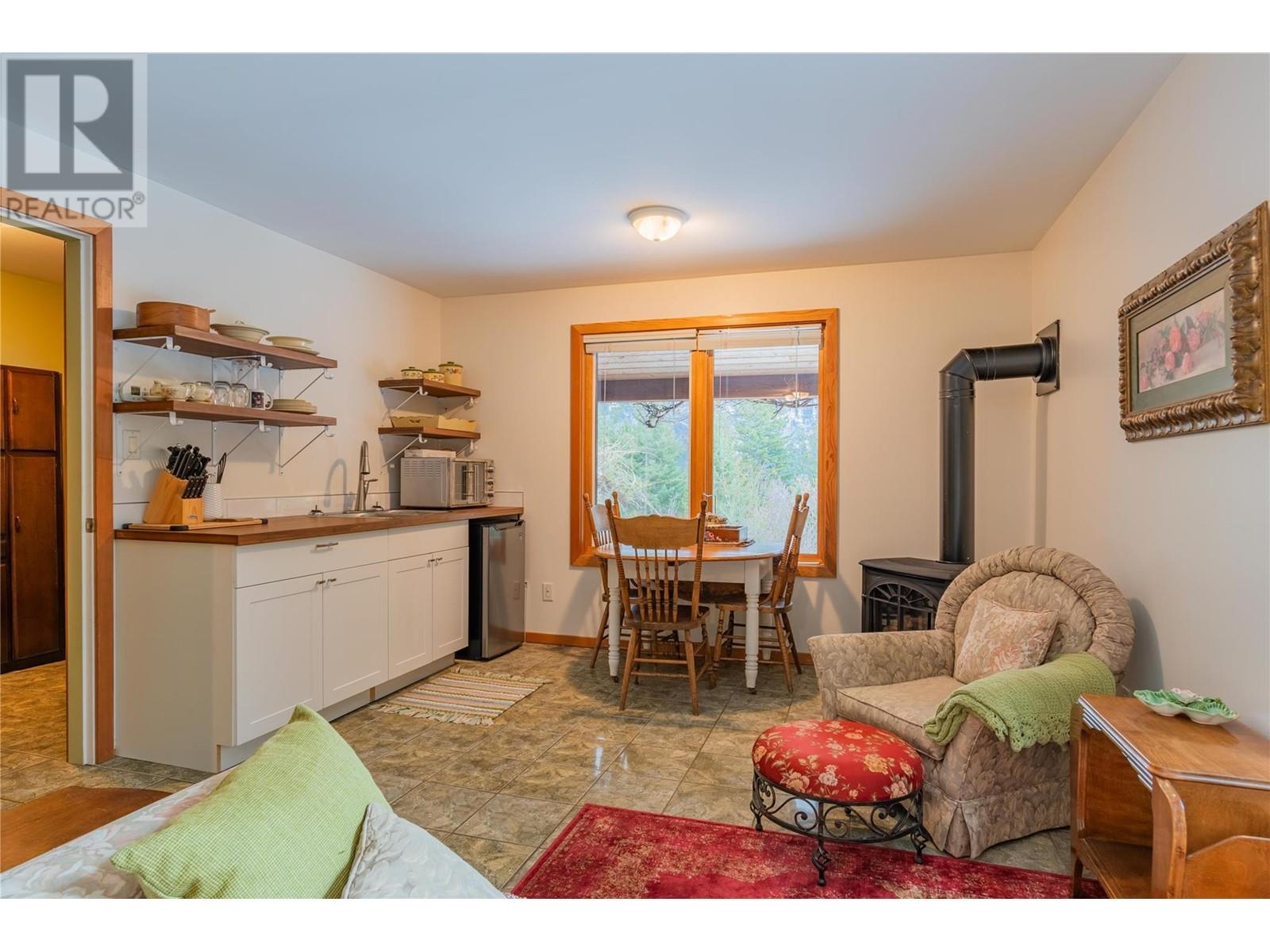 9323 Shutty Bench Road, Kaslo, British Columbia  V0G 1M0 - Photo 19 - 10334899