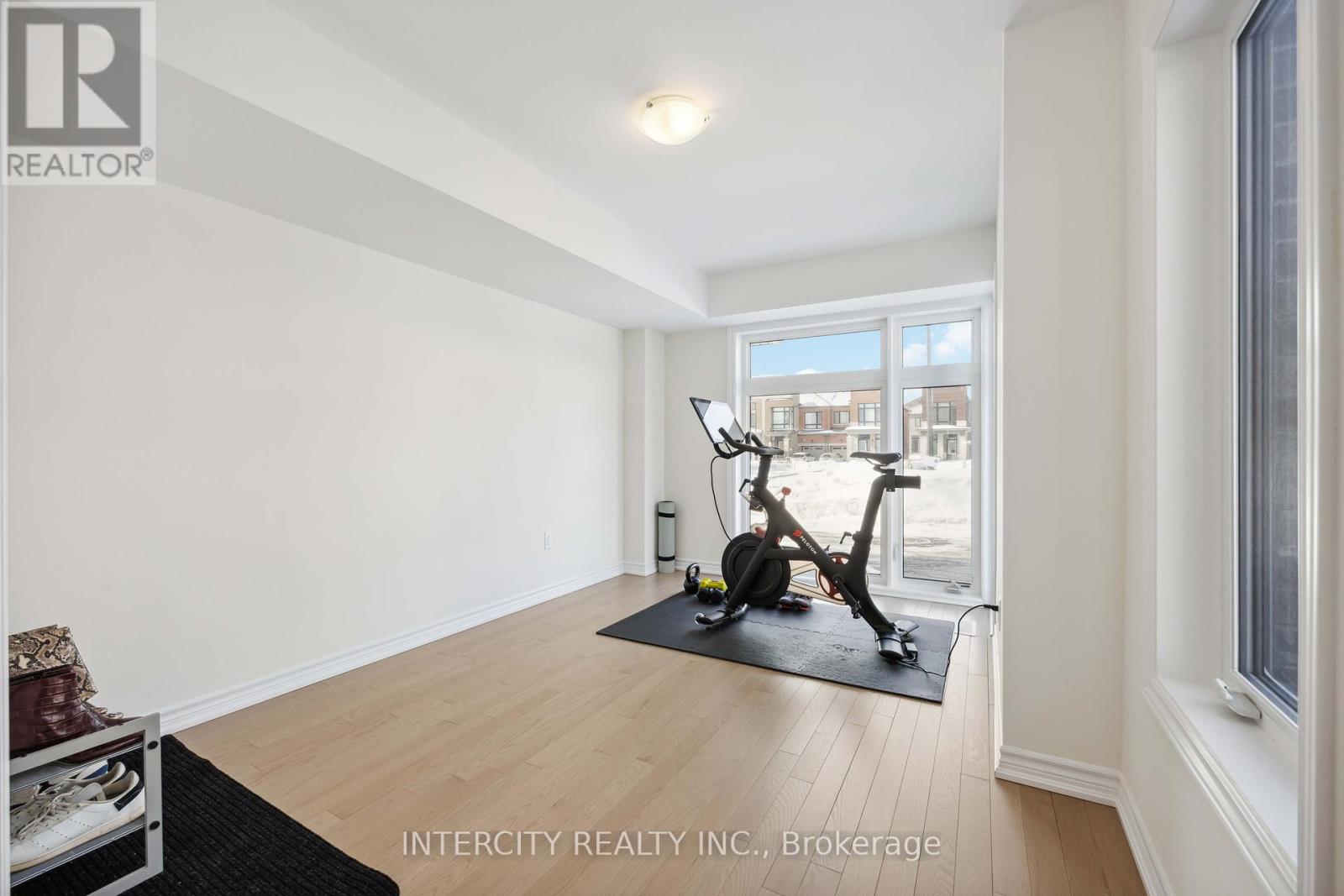 Property at 43 GRIFFITH STREET image 5
