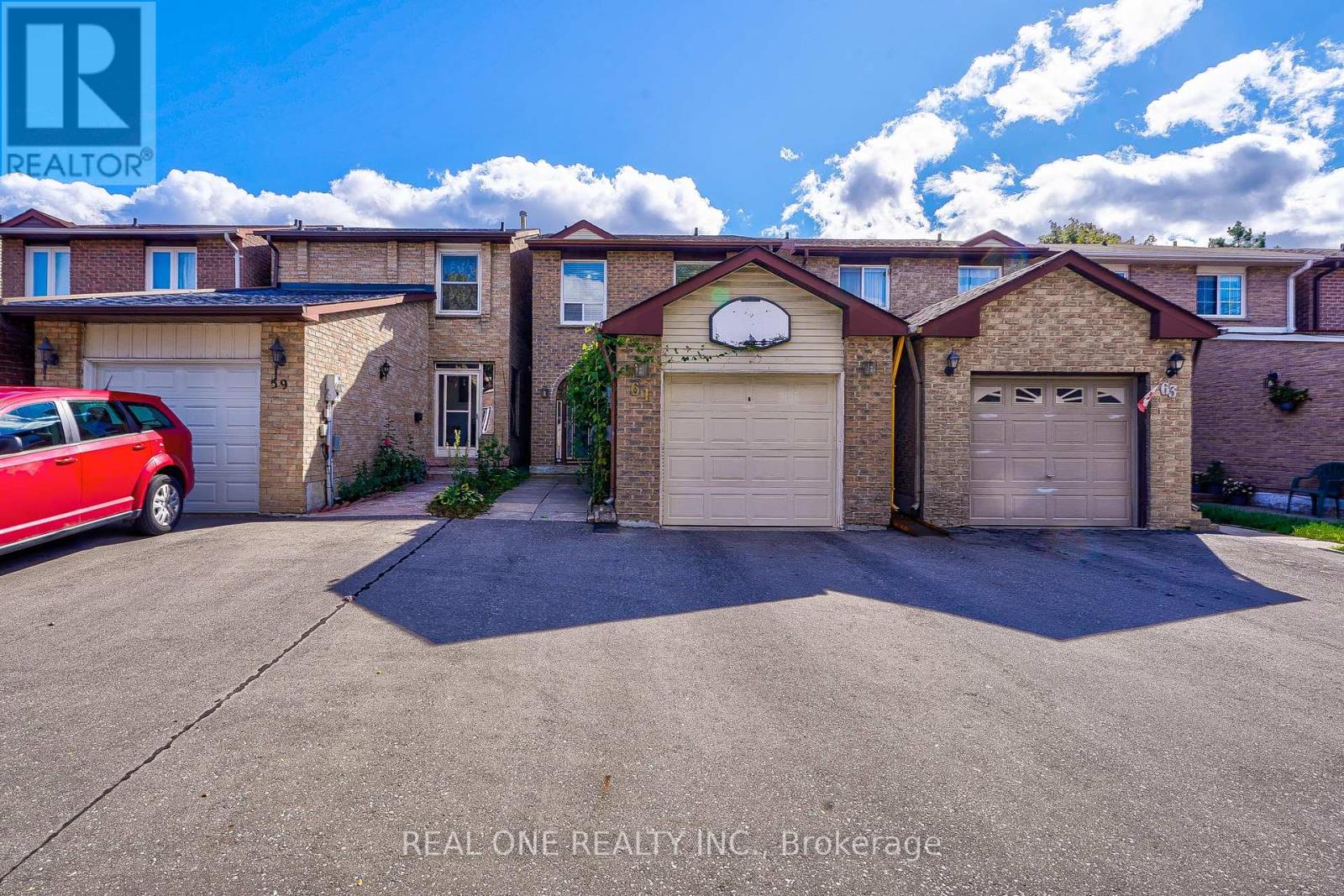 61 Mabley Crescent, Vaughan, Ontario  L4J 2Z7 - Photo 2 - N11996789