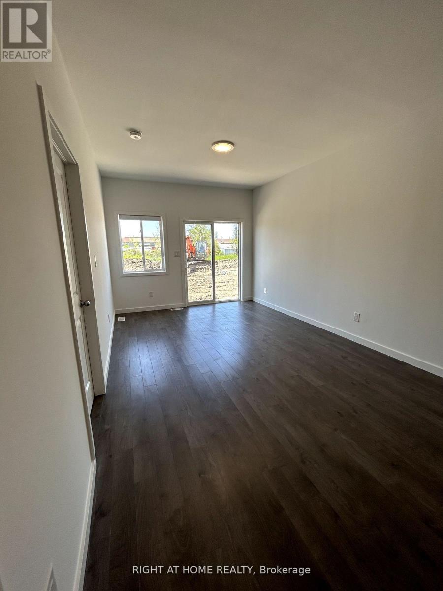 Property at 400 CHAFFEY STREET image 5
