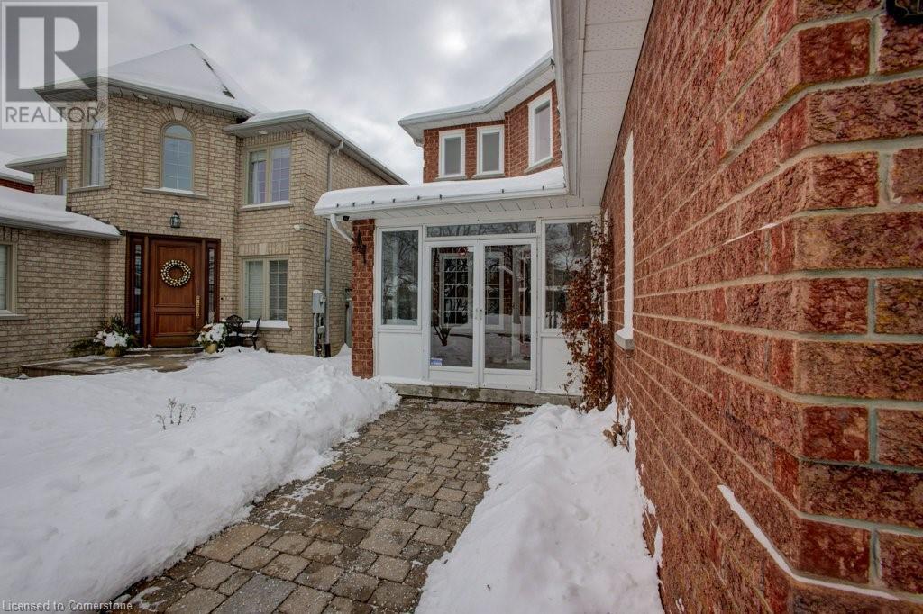 105 Veneto Drive, Vaughan, Ontario  L4L 8X5 - Photo 3 - 40699412