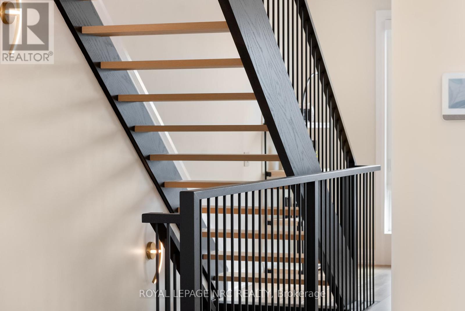 153 E Port Robinson Road, Pelham (Fonthill), Ontario  L0S 1E0 - Photo 12 - X11923972