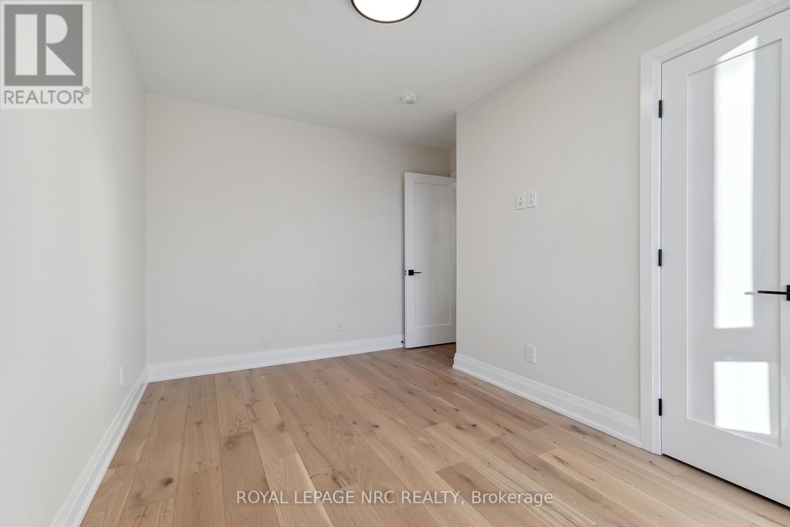153 E Port Robinson Road, Pelham (Fonthill), Ontario  L0S 1E0 - Photo 15 - X11923972