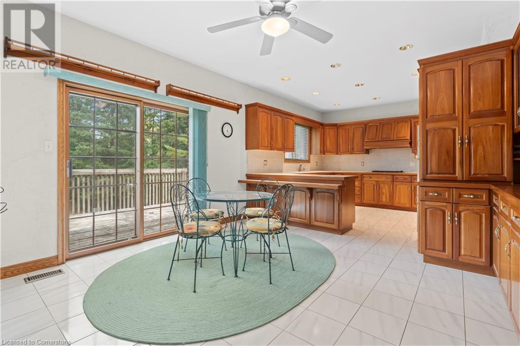 21 Woodland Acres Crescent, Vaughan, Ontario  L6A 1G1 - Photo 8 - 40702798