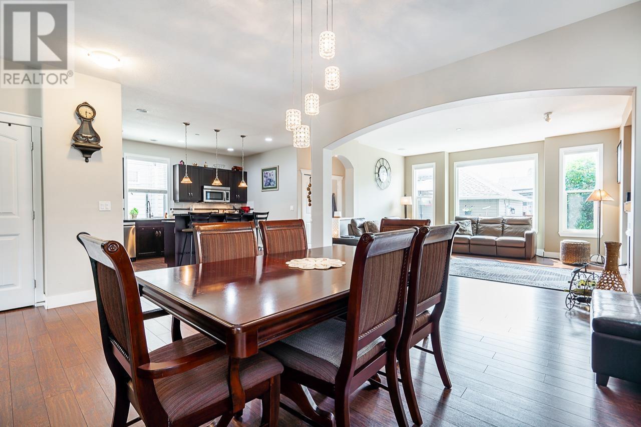 11189 Carter Close, Pitt Meadows, British Columbia  V3Y 0B4 - Photo 6 - R2972161