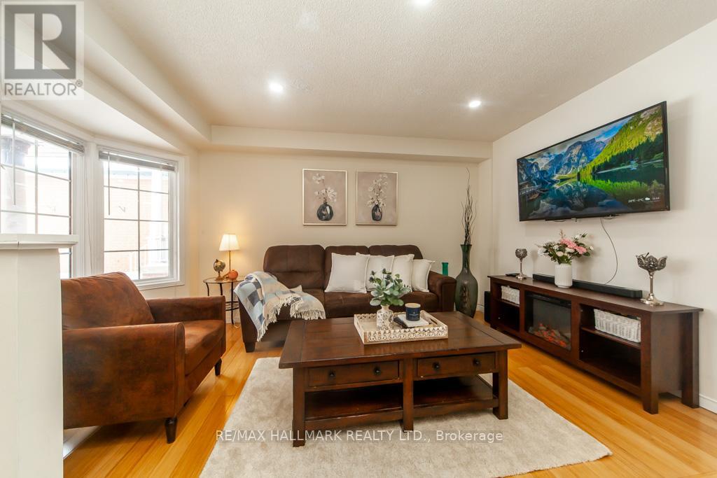 Property at 137 WALLER STREET image 4