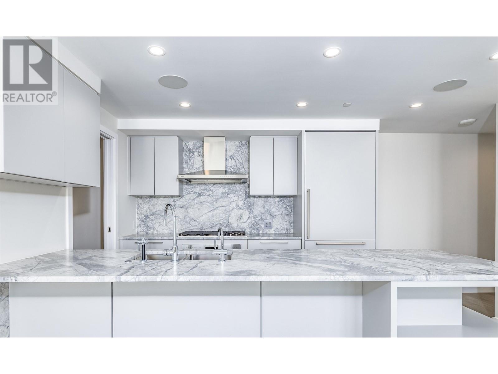 2605 1335 Howe Street, Vancouver, British Columbia  V6Z 0H1 - Photo 2 - R2971926