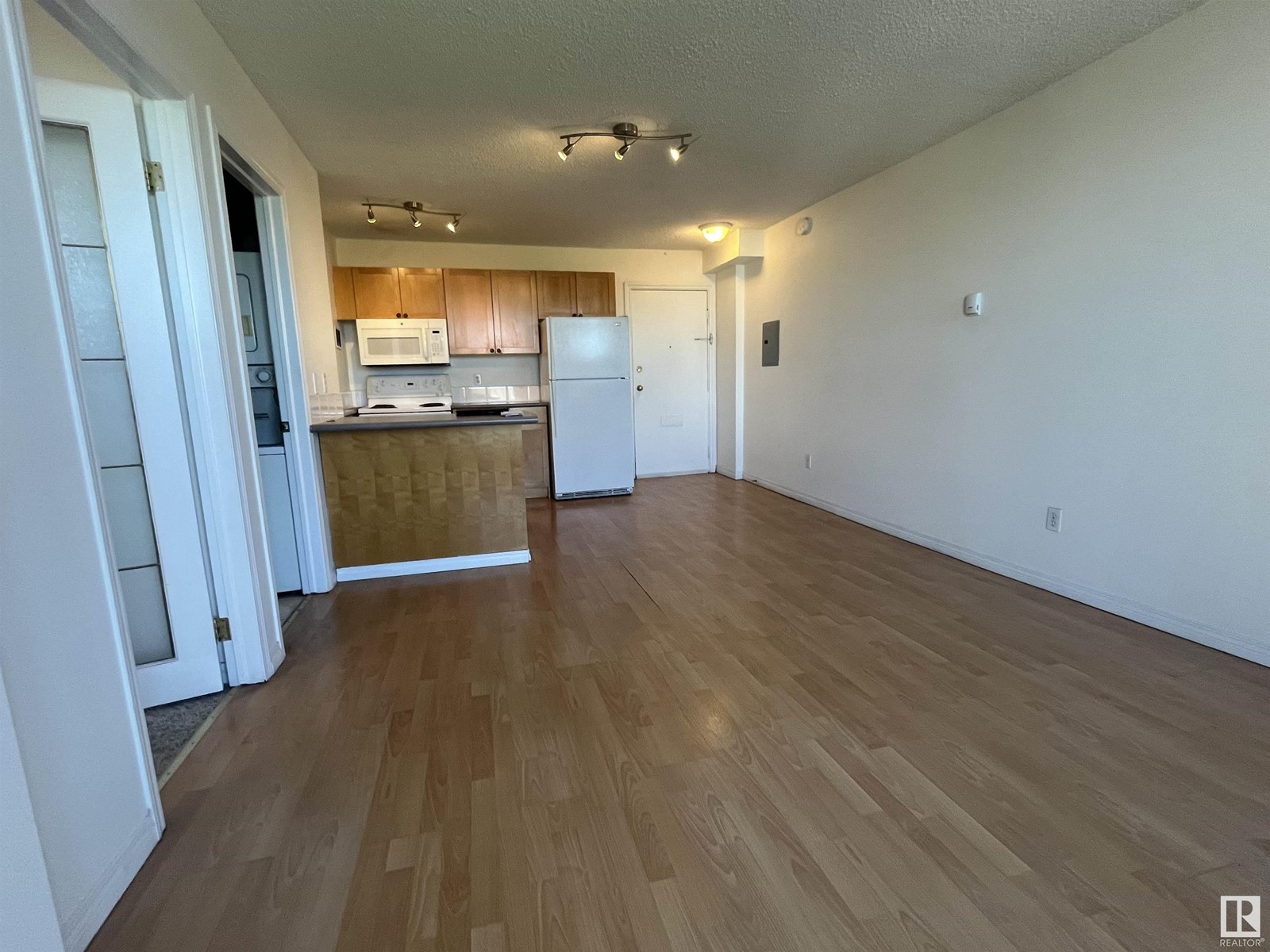 Property at #1102 9730 106 ST NW image 3