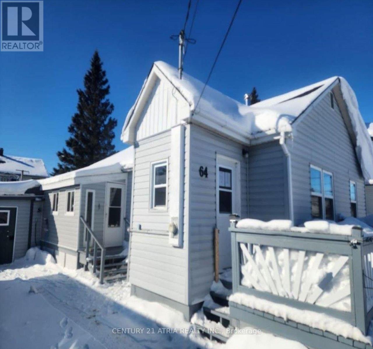 64 Toronto Avenue, Wawa, Ontario  P0S 1K0 - Photo 1 - X11996866