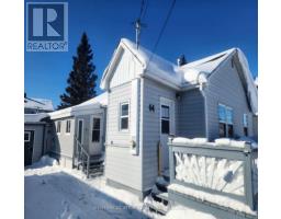 64 TORONTO AVENUE, Wawa, Ontario