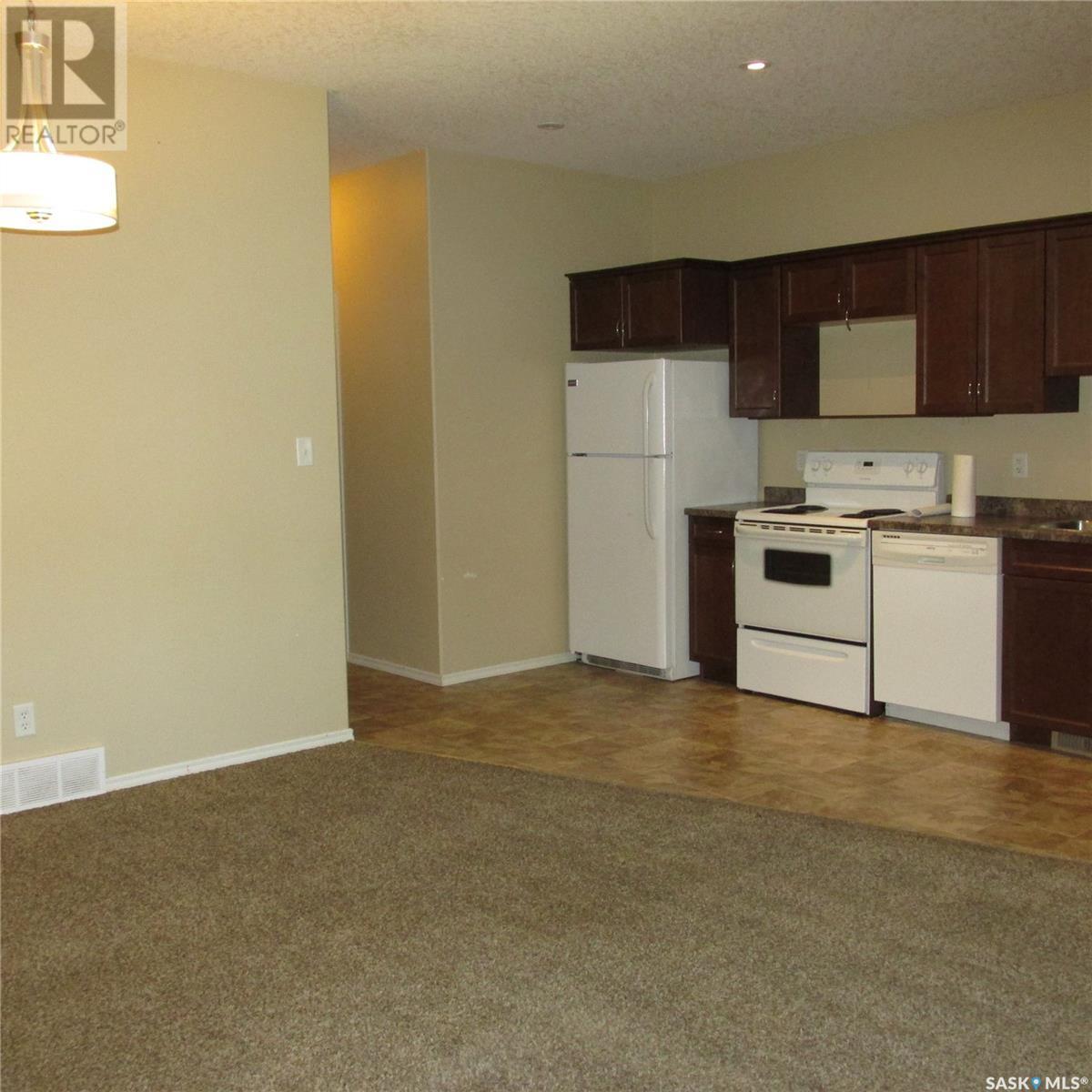 402 York Street, Regina, Saskatchewan  S4R 4W8 - Photo 5 - SK996838