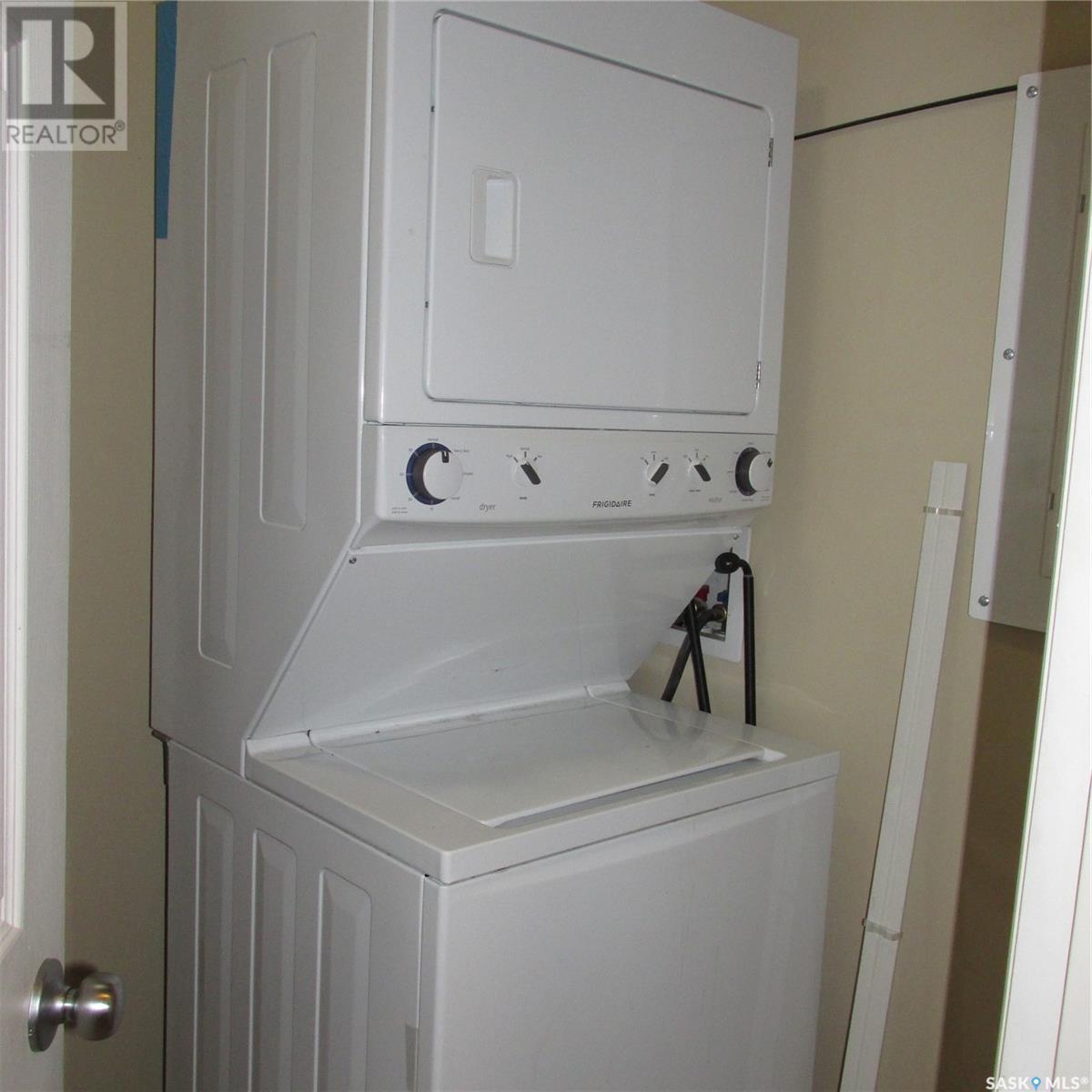 402 York Street, Regina, Saskatchewan  S4R 4W8 - Photo 7 - SK996838