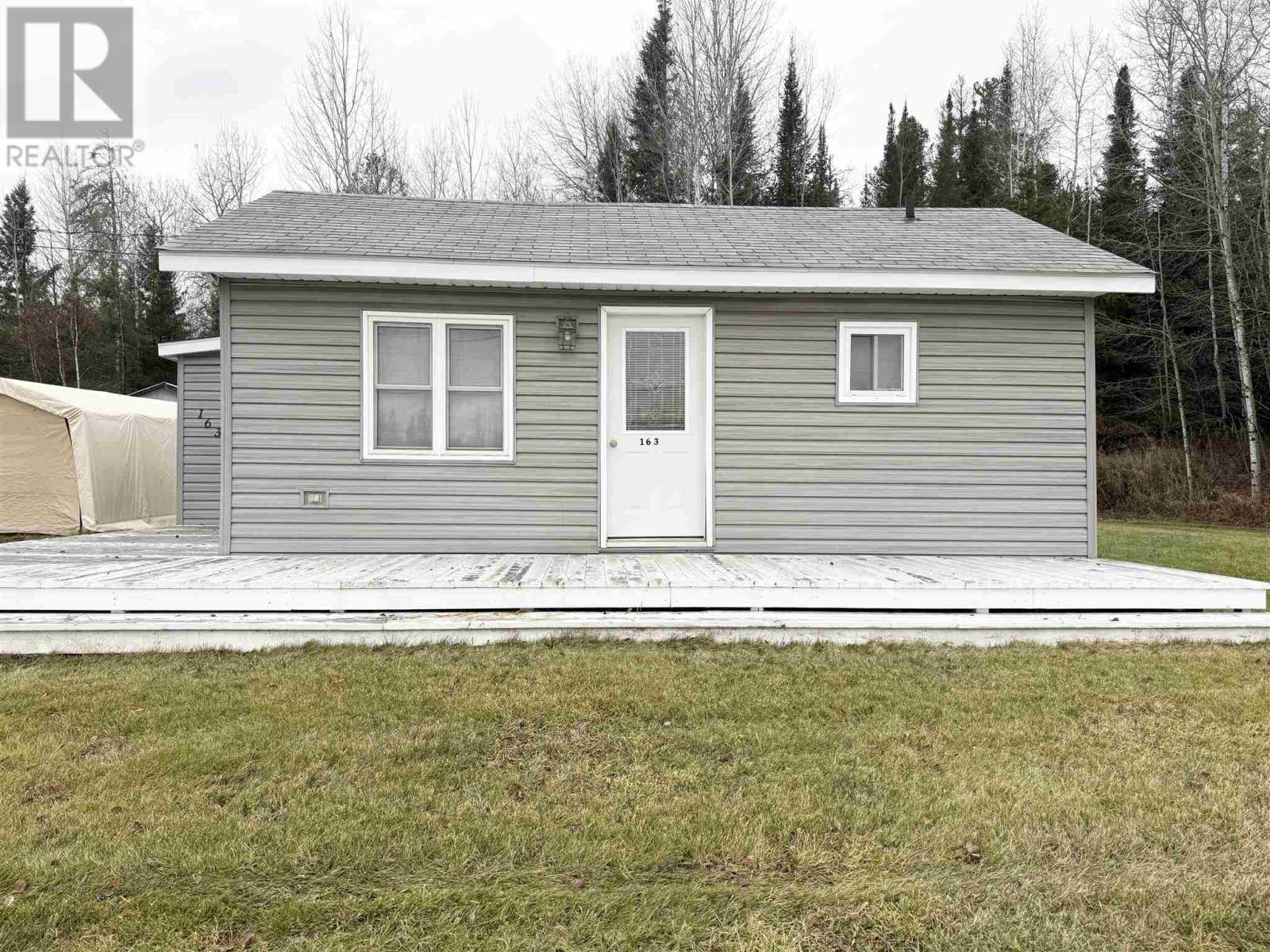 163 Highway 129, Chapleau, Ontario  P0M 1K0 - Photo 2 - SM242997