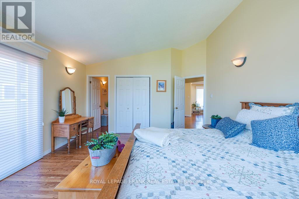 36 SOUTHSHORE ROAD Kawartha Lakes (Emily)