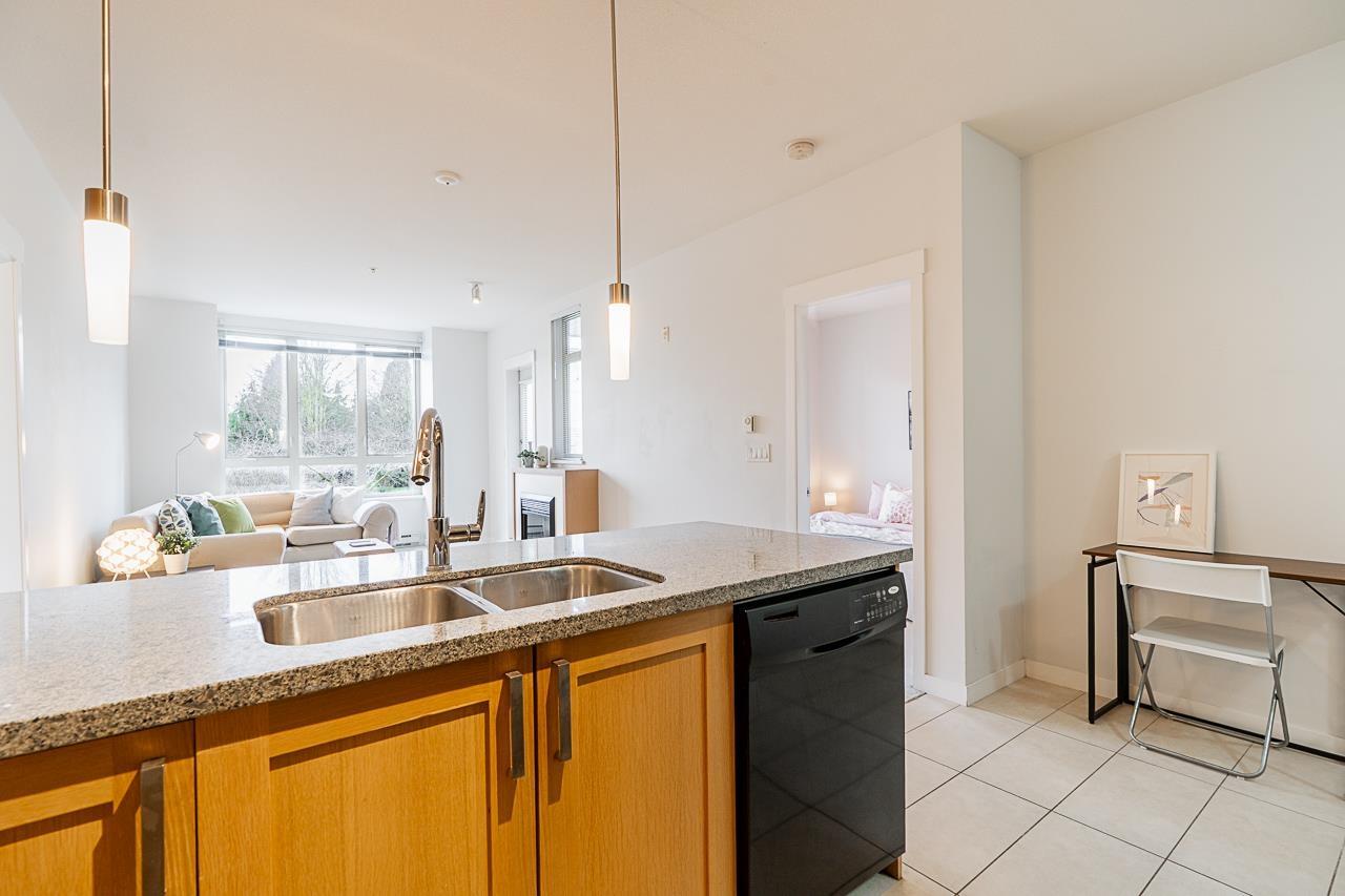 206 15918 26th Avenue, Surrey, British Columbia  V3S 5K3 - Photo 4 - R2972198