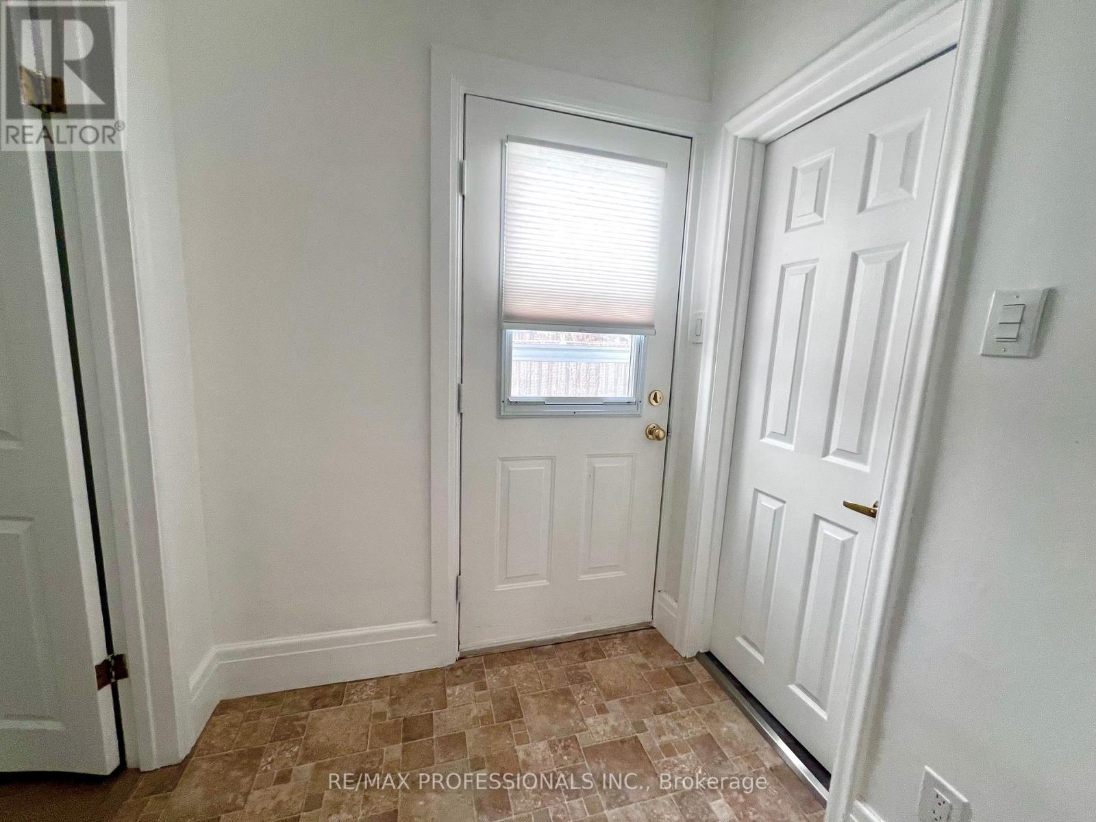 Main - 54 Norsman Street, Toronto (Stonegate-Queensway), Ontario  M8Z 2P6 - Photo 1 - W11997037