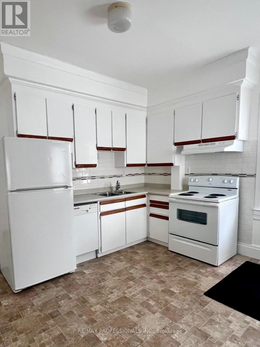 Main - 54 Norsman Street, Toronto (Stonegate-Queensway), Ontario  M8Z 2P6 - Photo 3 - W11997037