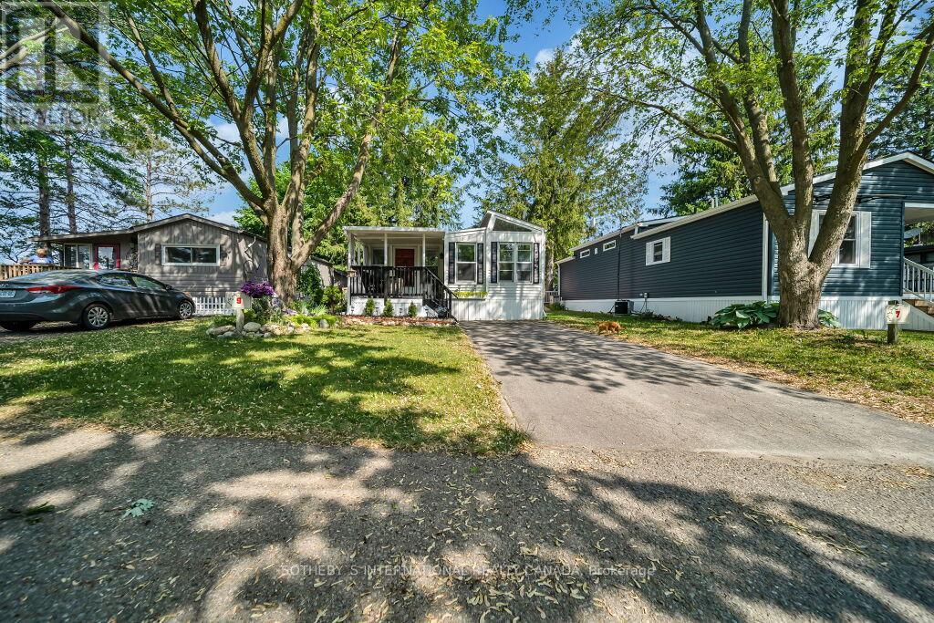 Property at 9 - 580 BEAVER CREEK ROAD image 2