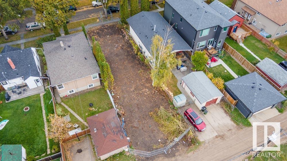 Property at 10821 73 AV NW image 4