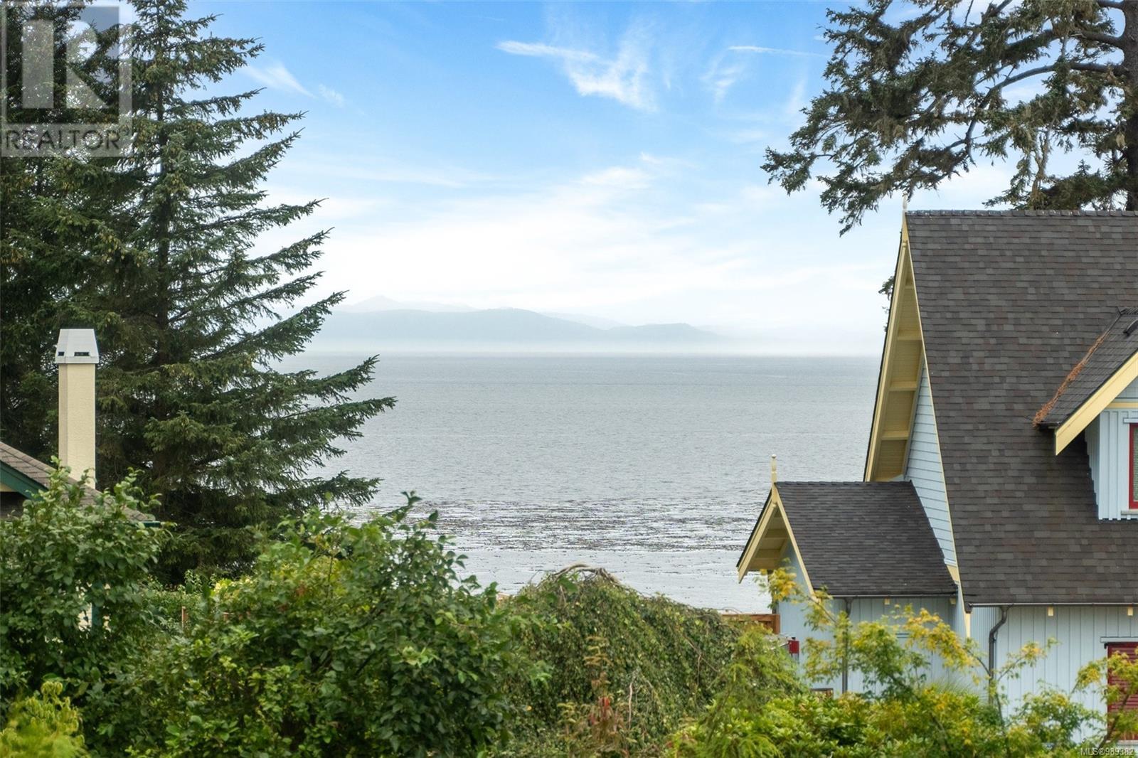 Property at 7209 Austins Pl image 3