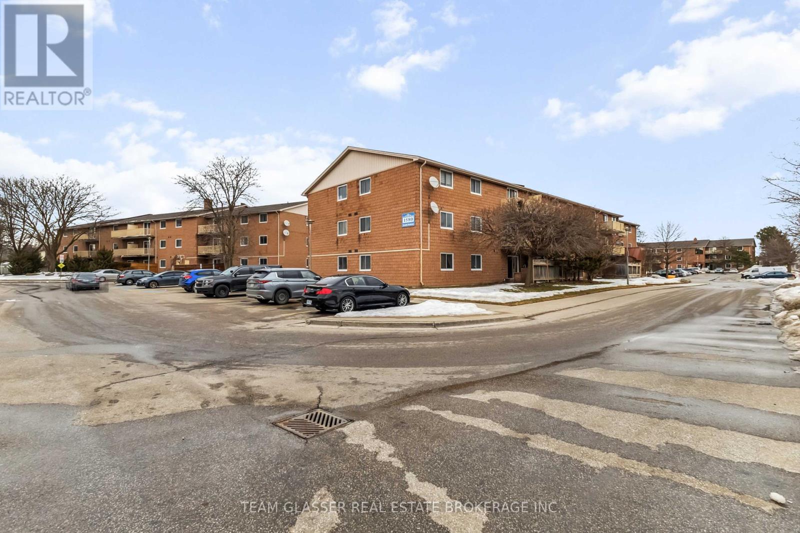 Property at 306 - 1580 ERNEST AVENUE image 2