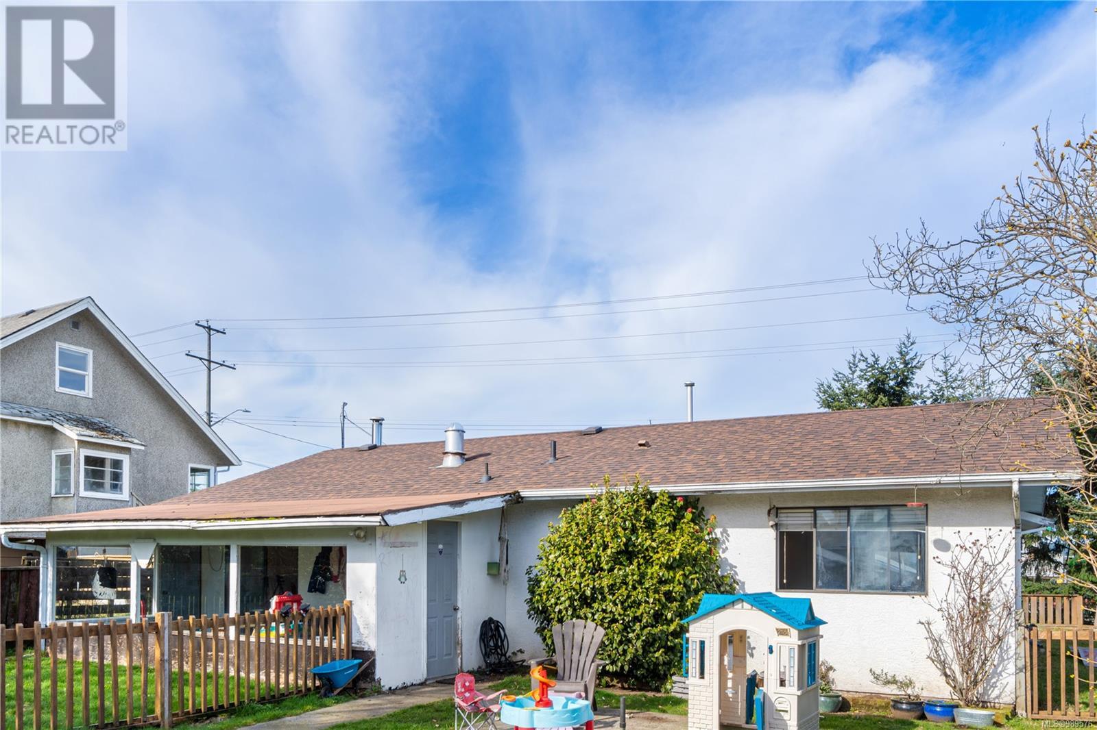 Property at 1703 Northfield Rd image 4