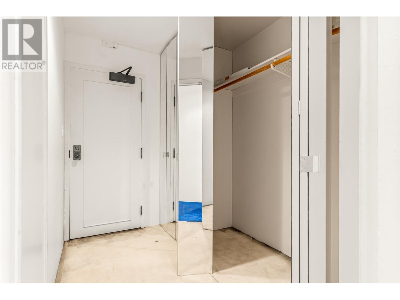 301 2015 Beach Avenue, Vancouver, British Columbia  V6G 1Z3 - Photo 16 - R2972182