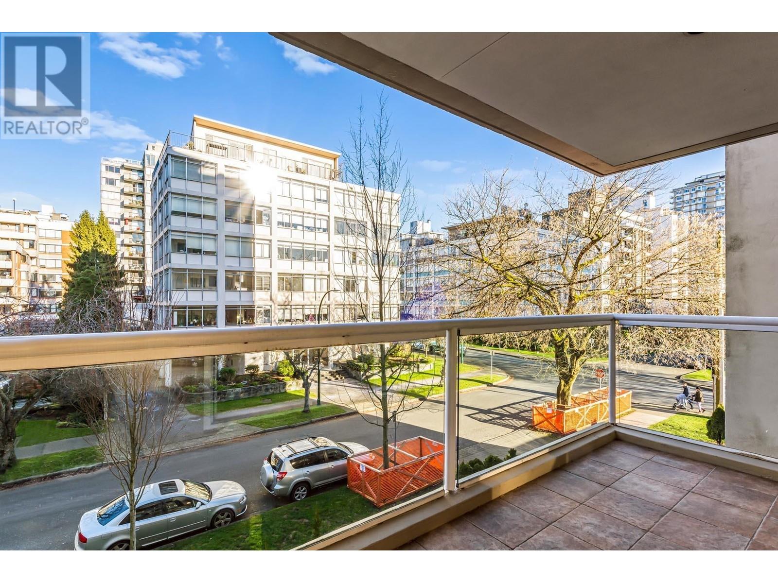 301 2015 Beach Avenue, Vancouver, British Columbia  V6G 1Z3 - Photo 19 - R2972182