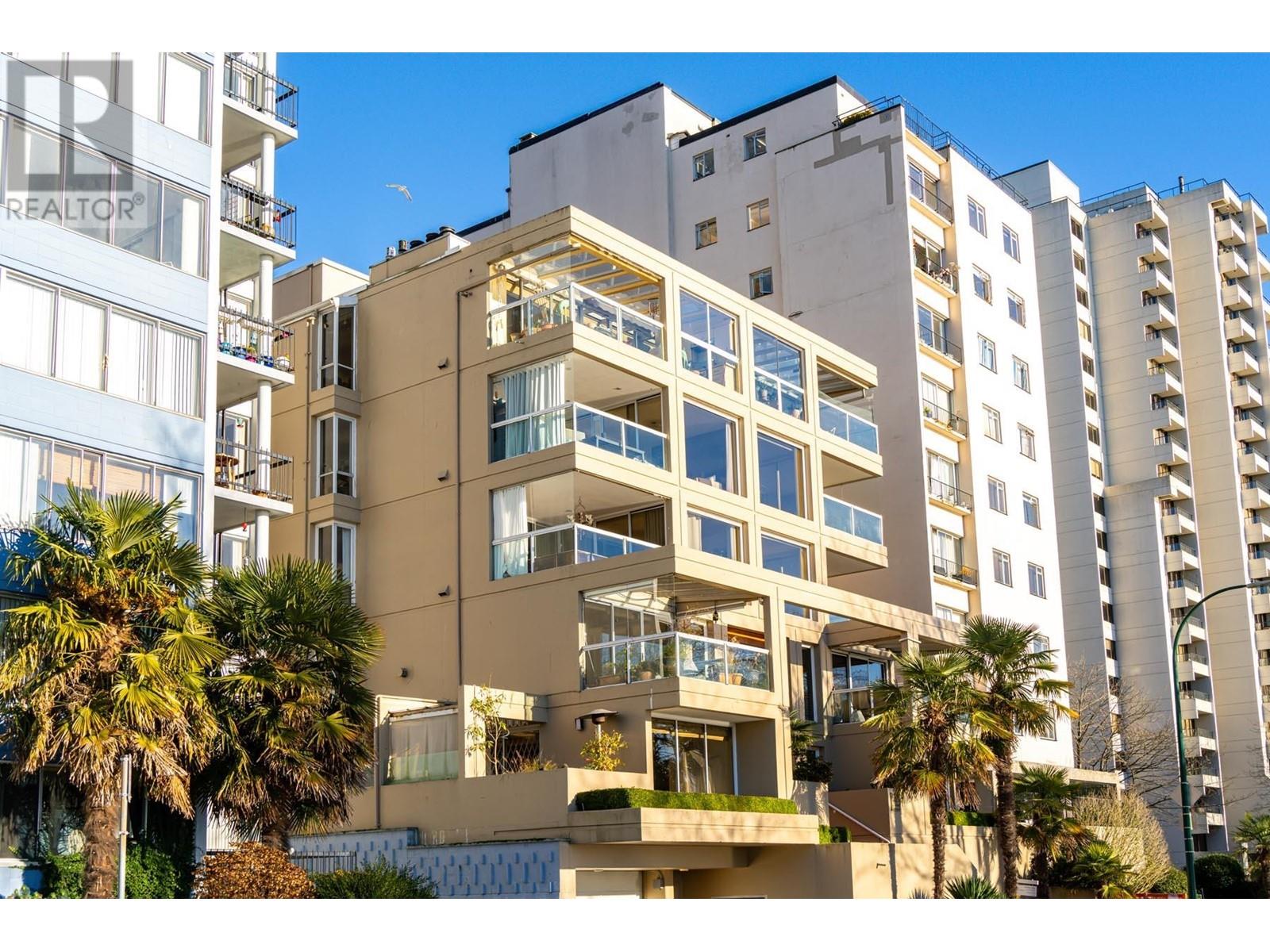 301 2015 Beach Avenue, Vancouver, British Columbia  V6G 1Z3 - Photo 2 - R2972182