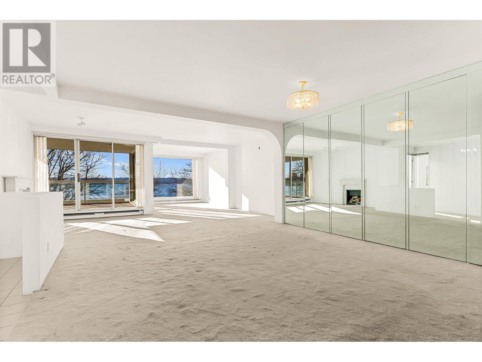 301 2015 Beach Avenue, Vancouver, British Columbia  V6G 1Z3 - Photo 8 - R2972182