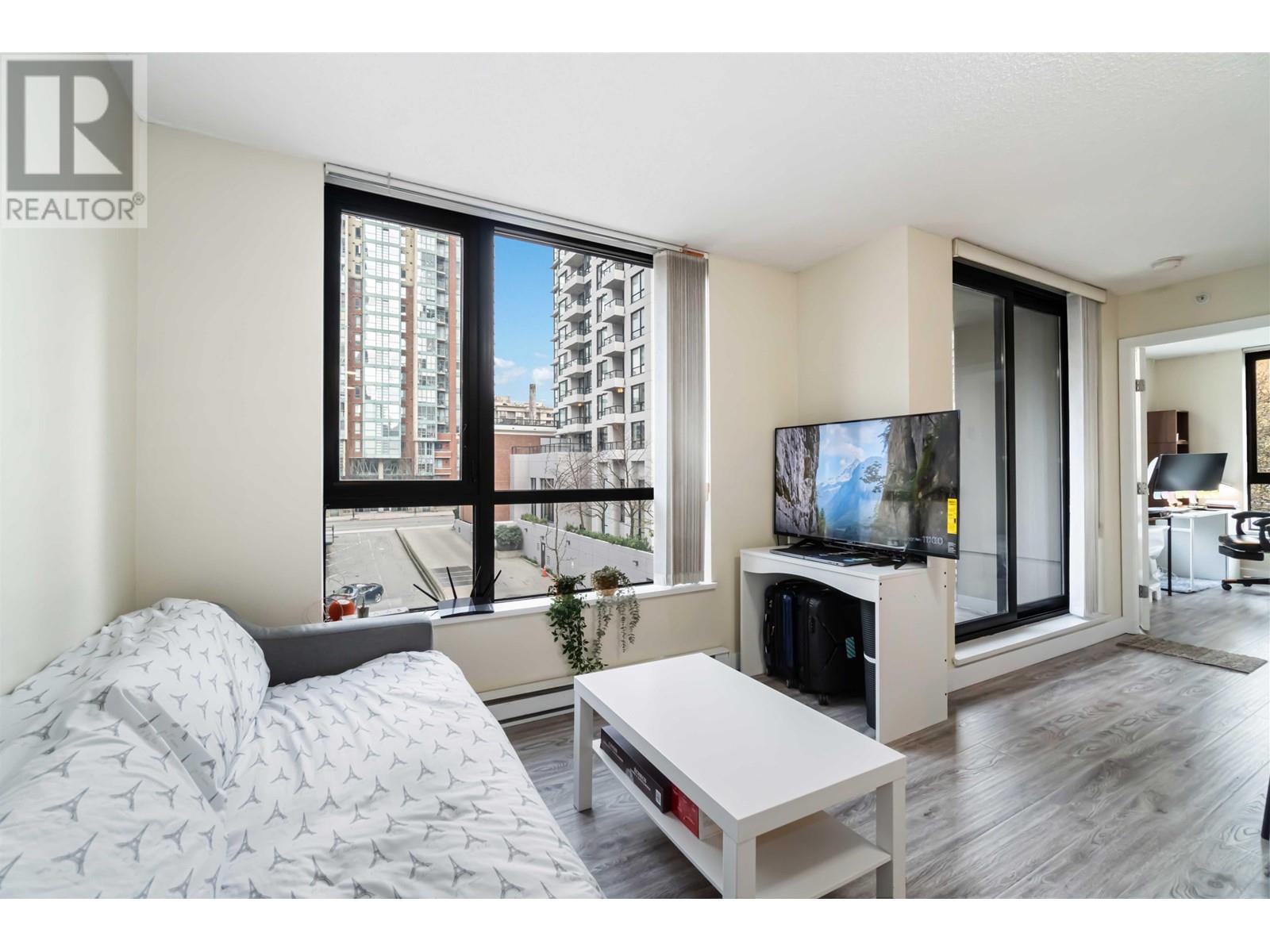 Listing Picture 11 of 32 : 402 977 MAINLAND STREET, Vancouver / 溫哥華 - 魯藝地產 Yvonne Lu Group - MLS Medallion Club Member